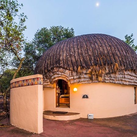 Aha Lesedi African Lodge & Cultural Village Broederstroom Ngoại thất bức ảnh