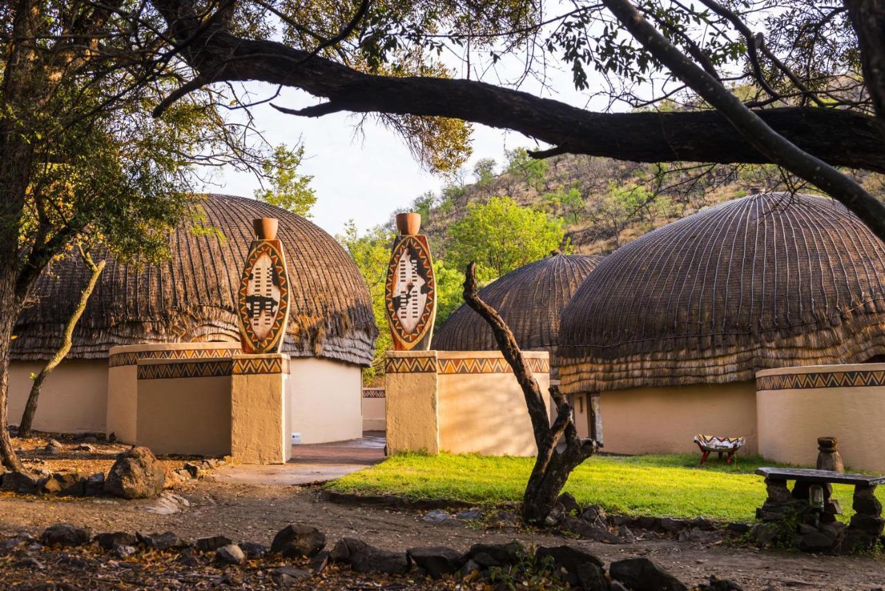 Aha Lesedi African Lodge & Cultural Village Broederstroom Ngoại thất bức ảnh