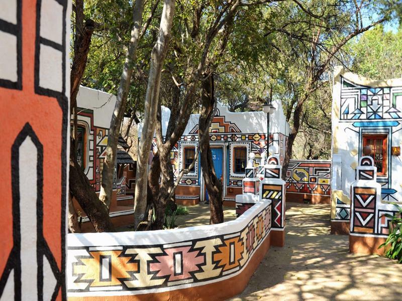 Aha Lesedi African Lodge & Cultural Village Broederstroom Ngoại thất bức ảnh