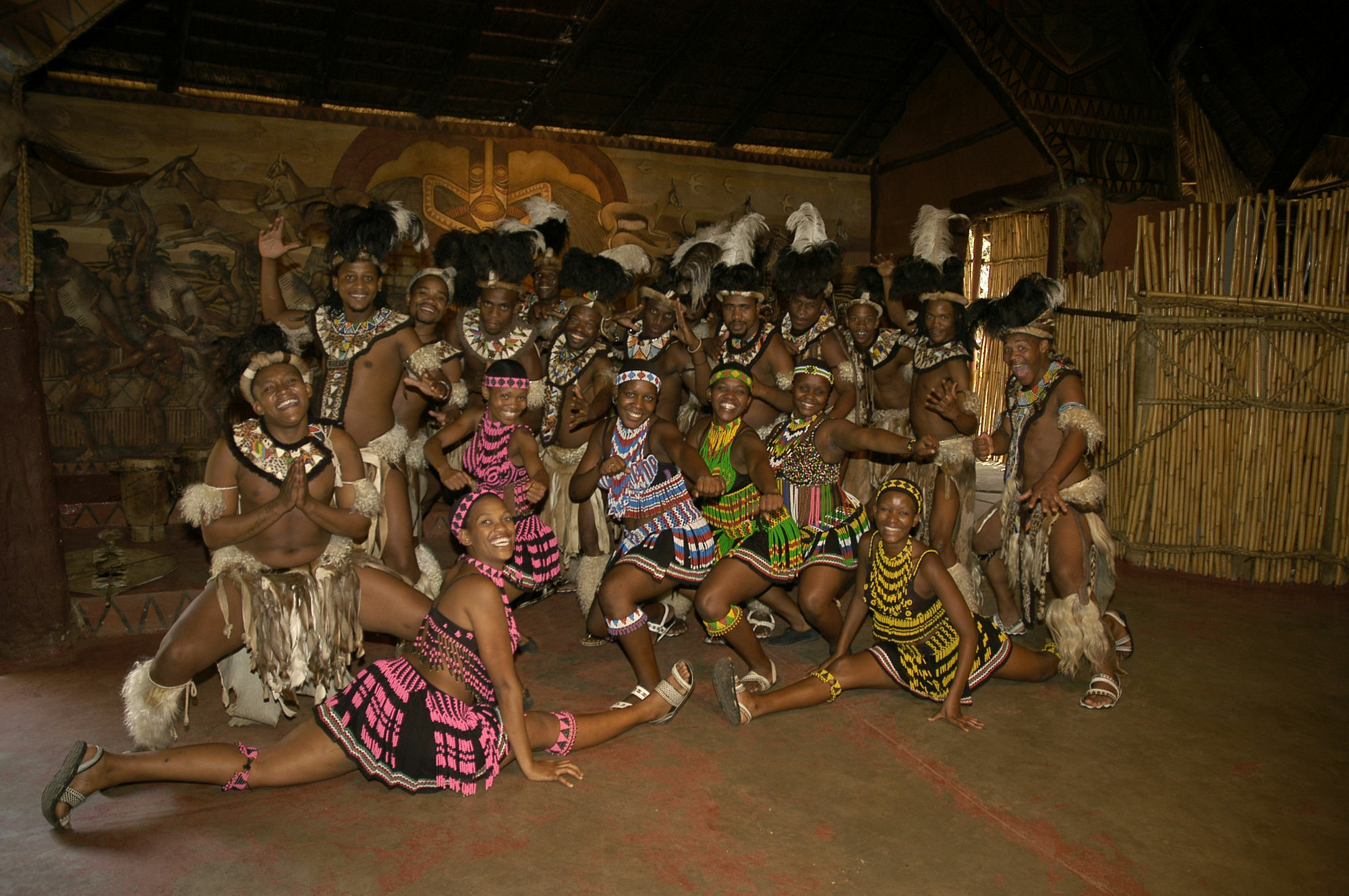 Aha Lesedi African Lodge & Cultural Village Broederstroom Ngoại thất bức ảnh