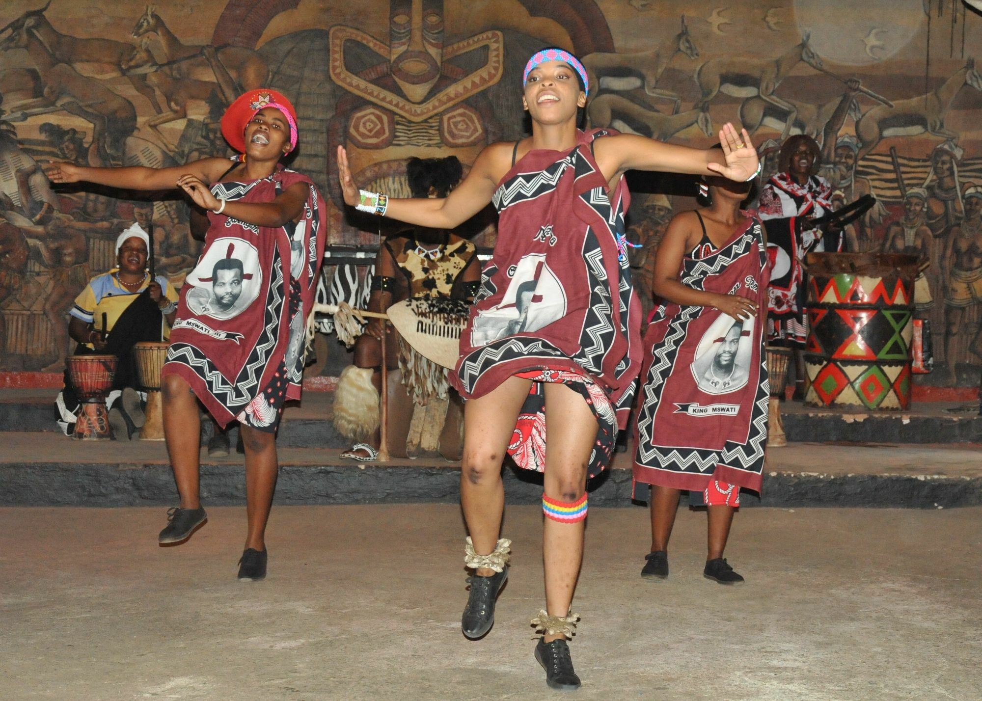 Aha Lesedi African Lodge & Cultural Village Broederstroom Ngoại thất bức ảnh