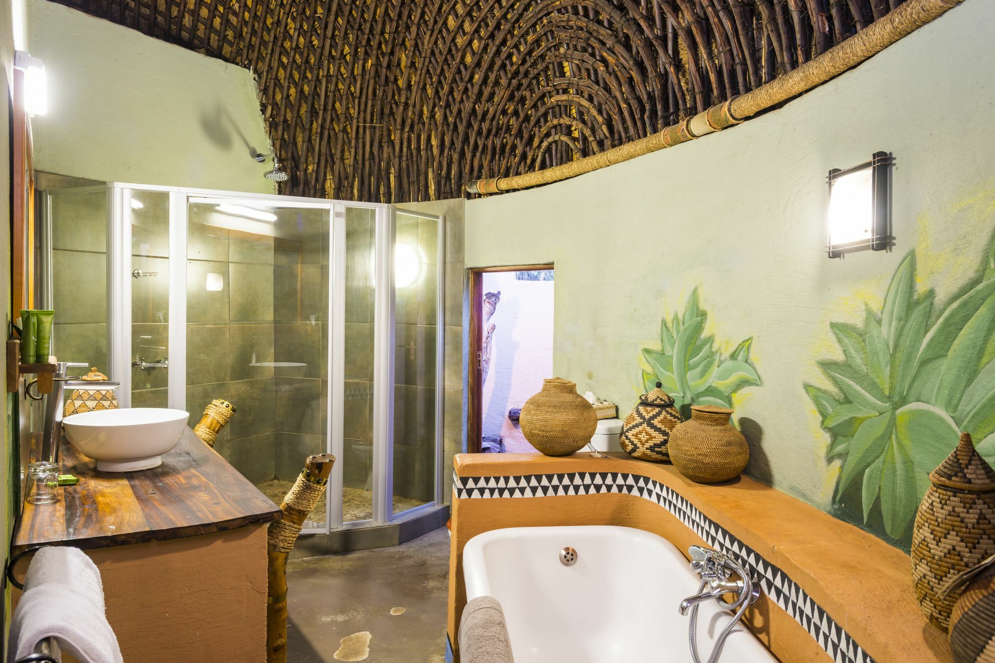 Aha Lesedi African Lodge & Cultural Village Broederstroom Ngoại thất bức ảnh