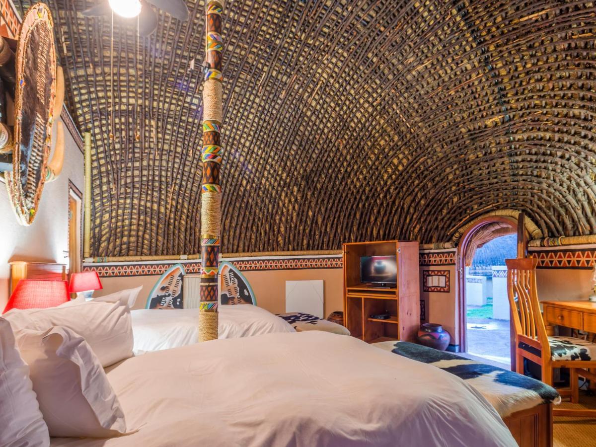 Aha Lesedi African Lodge & Cultural Village Broederstroom Ngoại thất bức ảnh