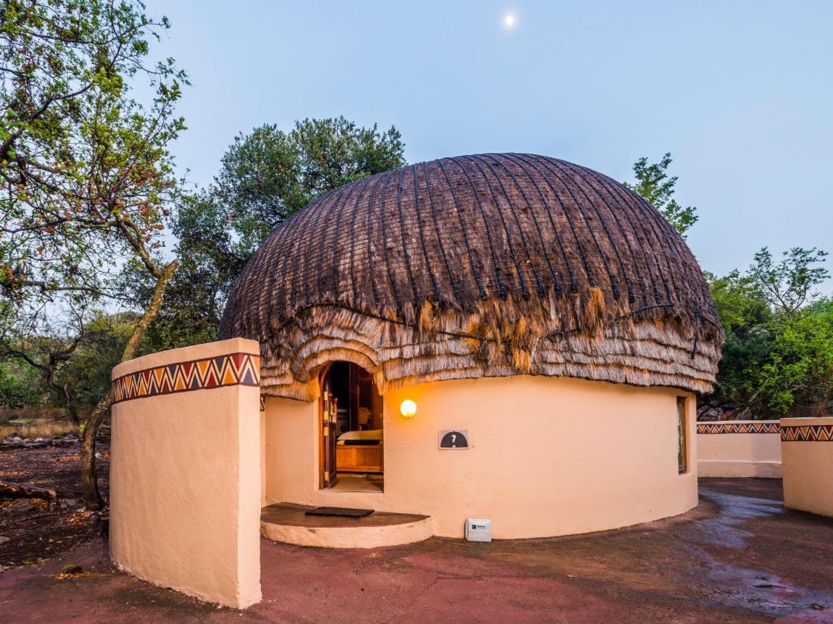 Aha Lesedi African Lodge & Cultural Village Broederstroom Ngoại thất bức ảnh