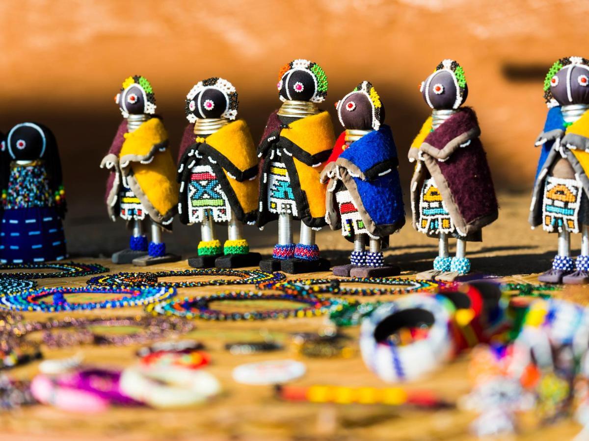 Aha Lesedi African Lodge & Cultural Village Broederstroom Ngoại thất bức ảnh