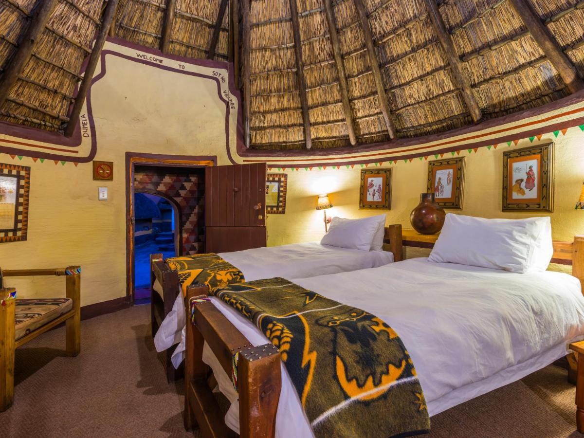 Aha Lesedi African Lodge & Cultural Village Broederstroom Ngoại thất bức ảnh