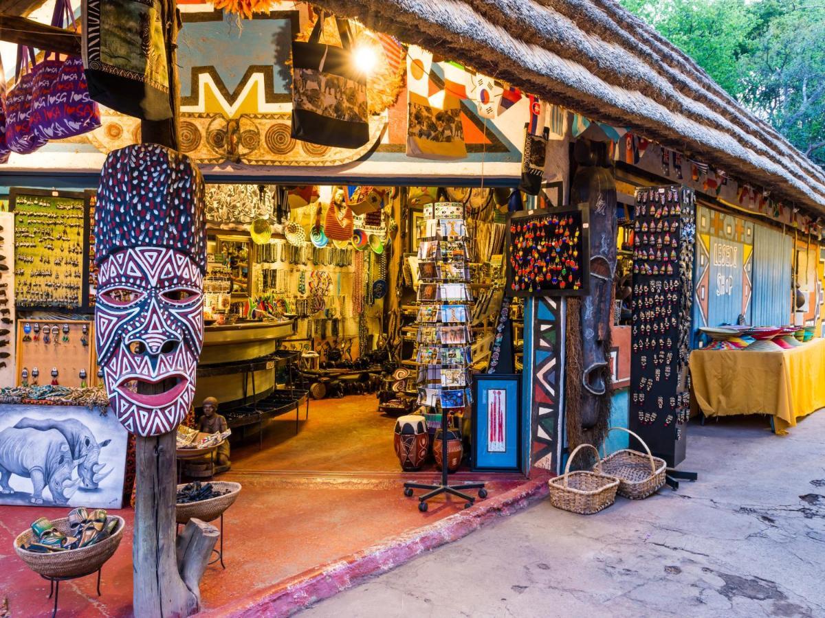 Aha Lesedi African Lodge & Cultural Village Broederstroom Ngoại thất bức ảnh