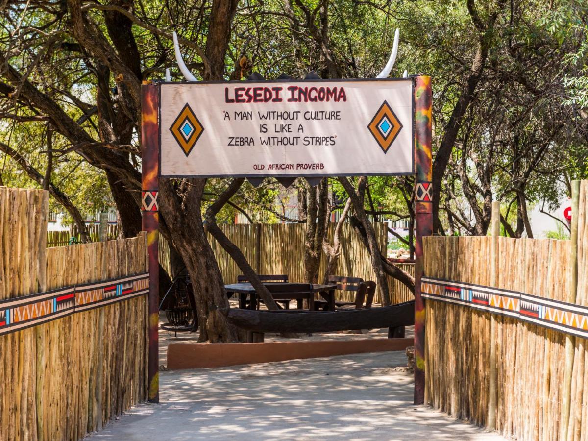 Aha Lesedi African Lodge & Cultural Village Broederstroom Ngoại thất bức ảnh