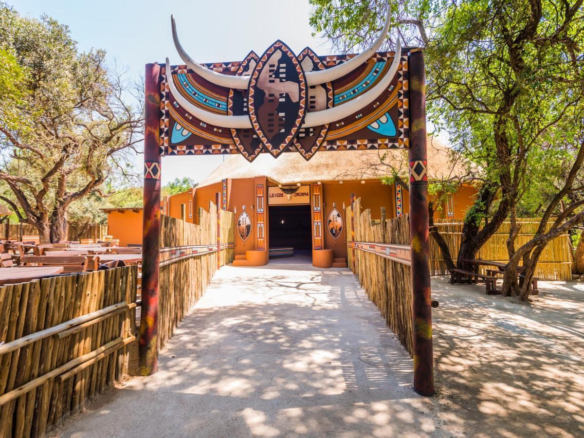 Aha Lesedi African Lodge & Cultural Village Broederstroom Ngoại thất bức ảnh